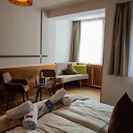 Vier Sport,- Und Wellnesshotel Hotell 4*