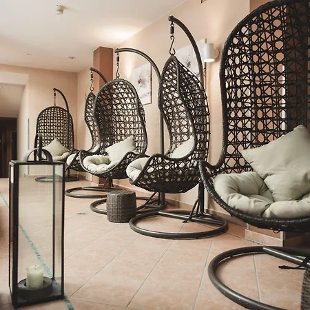 Hotell Vier Sport Und Wellnesshotel 4*