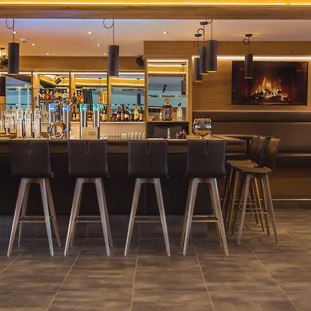 Vier Sport,- Und Wellnesshotel Hotel Sankt Leonhard im Pitztal