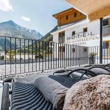 Vier Sport Und Wellnesshotel 4*