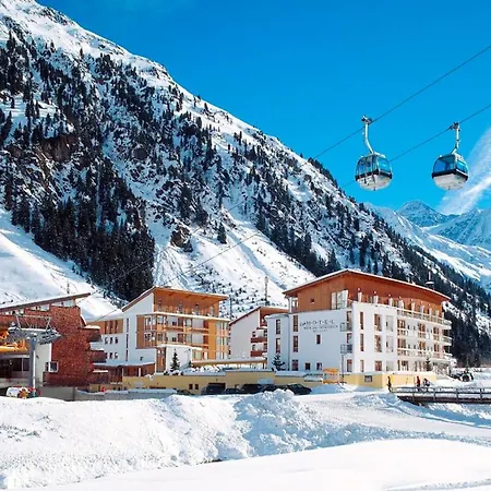 Vier Sport,- Und Wellnesshotel Hotel 4*