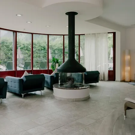 Hotel Vier Jahreszeiten 4*
