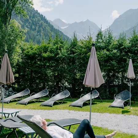 Vier Jahreszeiten St. Leonhard im Pitztal