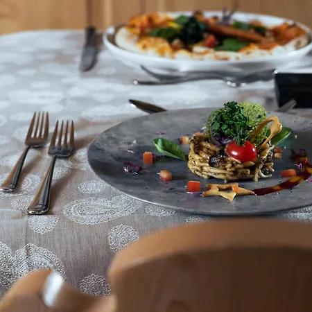 Vier Sport,- Und Wellnesshotel 4* St. Leonhard im Pitztal