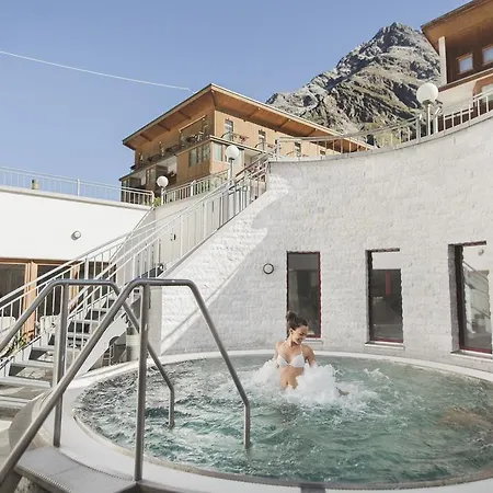 Vier Sport,- Und Wellnesshotel