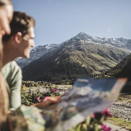Hotell Vier Sport Und Wellnesshotel 4*