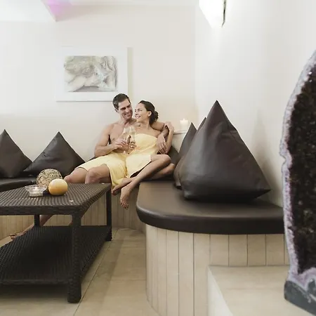 Vier Sport,- Und Wellnesshotel