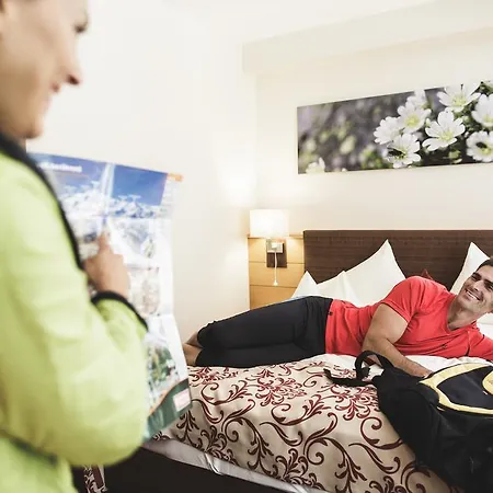 Vier Sport,- Und Wellnesshotel Отель