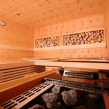 Vier Sport,- Und Wellnesshotel Отель