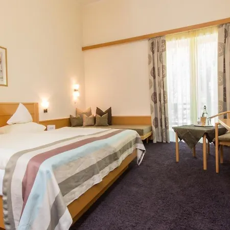 Vier Sport,- Und Wellnesshotel Отель Санкт-Леонхард-им-Пицталь