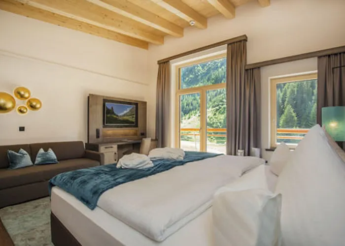 Vier Sport,- Und Wellnesshotel Hotel St. Leonhard im Pitztal