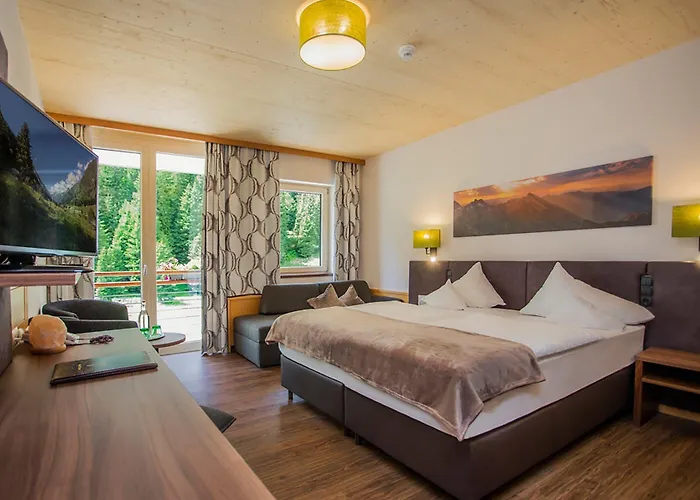 Vier Sport,- Und Wellnesshotel St. Leonhard im Pitztal