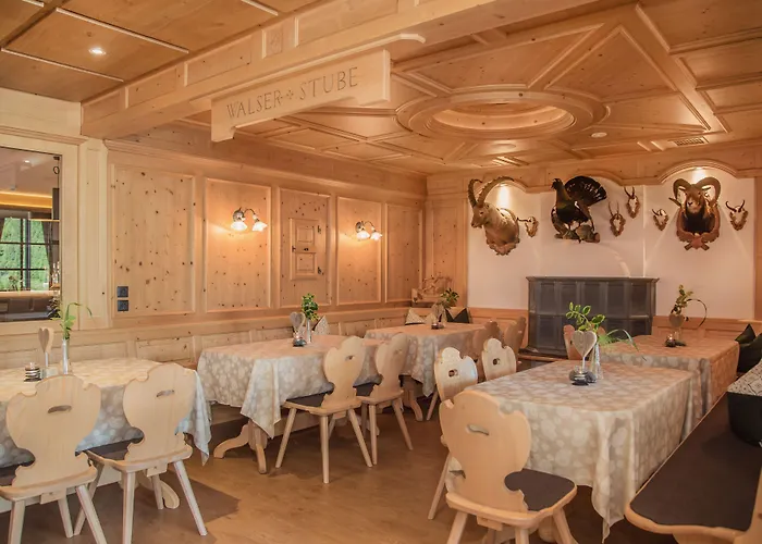 Vier Sport,- Und Wellnesshotel 4* St. Leonhard im Pitztal