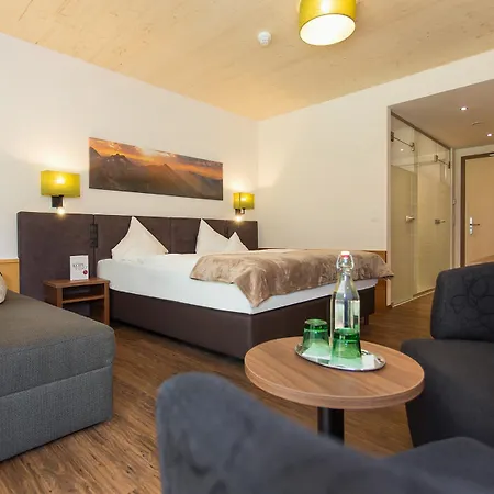 Vier Sport,- Und Wellnesshotel 4*