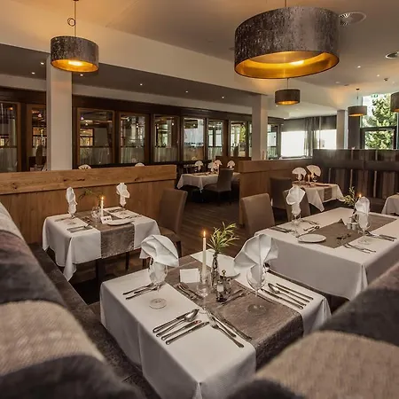 Hotel Vier Jahreszeiten 4*
