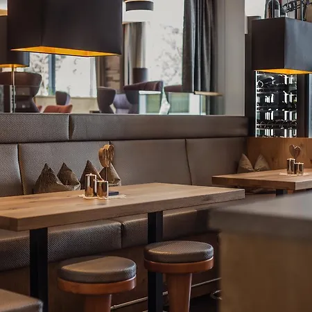 Hotel Vier Jahreszeiten 4*