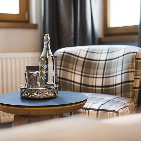 Vier Jahreszeiten Hotel St. Leonhard im Pitztal